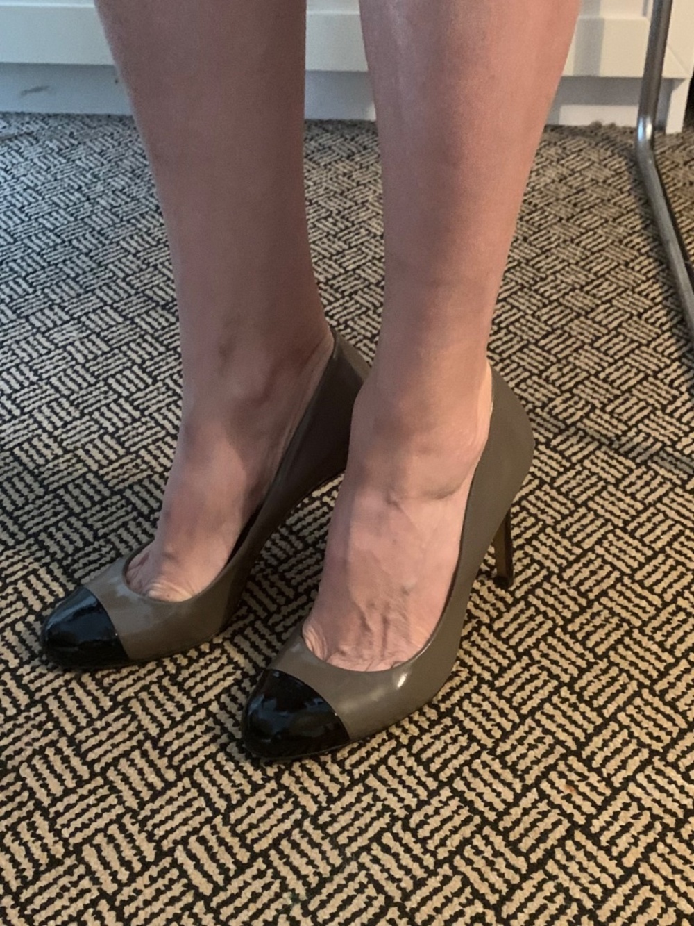 L.K. Bennett Grey/Black Patent Luxury Pumps (39/8)